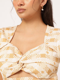 DressBerry Twisted Cut Out Detail Crop Detail
