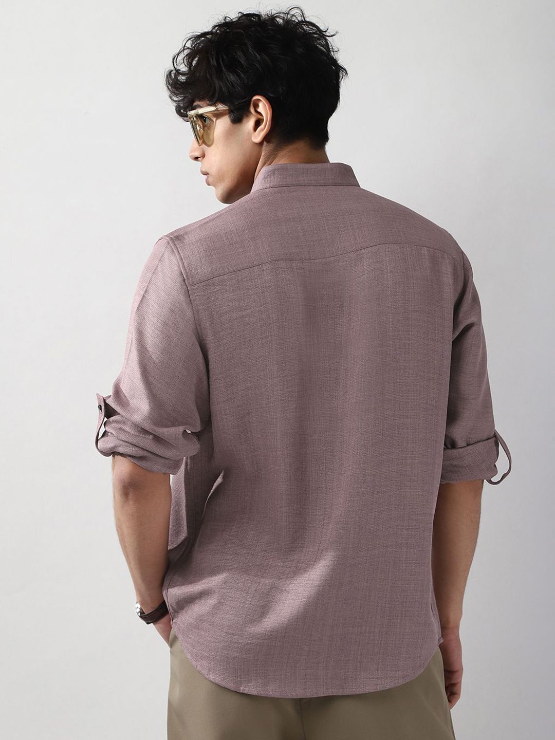 Urbano Fashion Men Purple Solid Linen Full Sleeve Relaxed Fit Mandarin Collar Casual Shirt