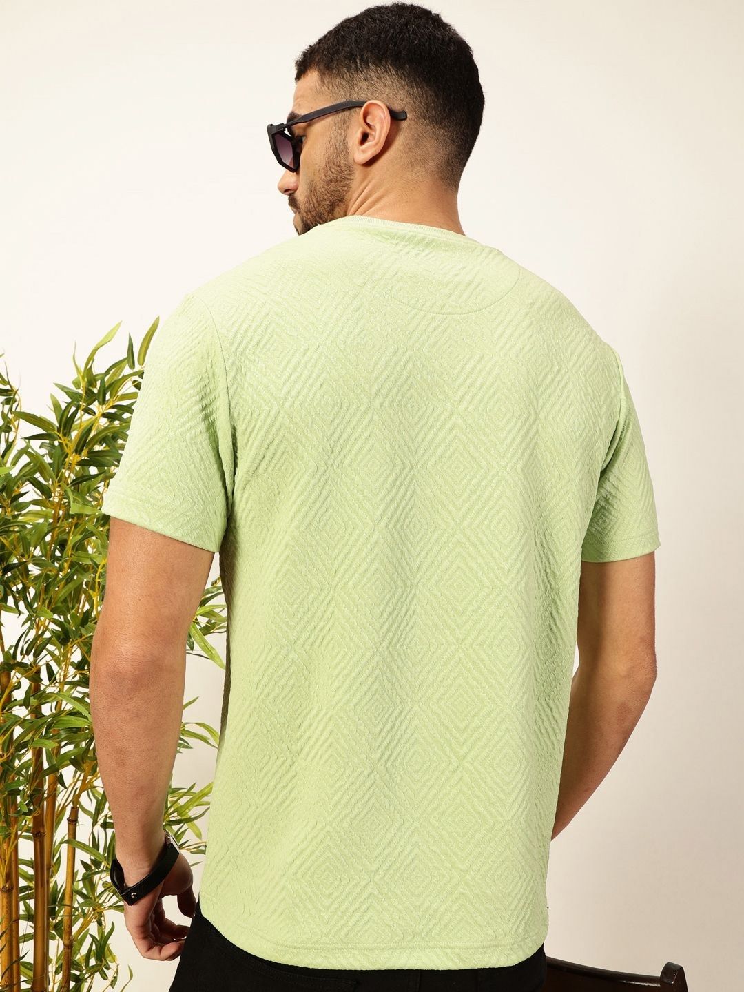 Thomas Scott Men Anti Odour Solid Round Neck T-Shirt