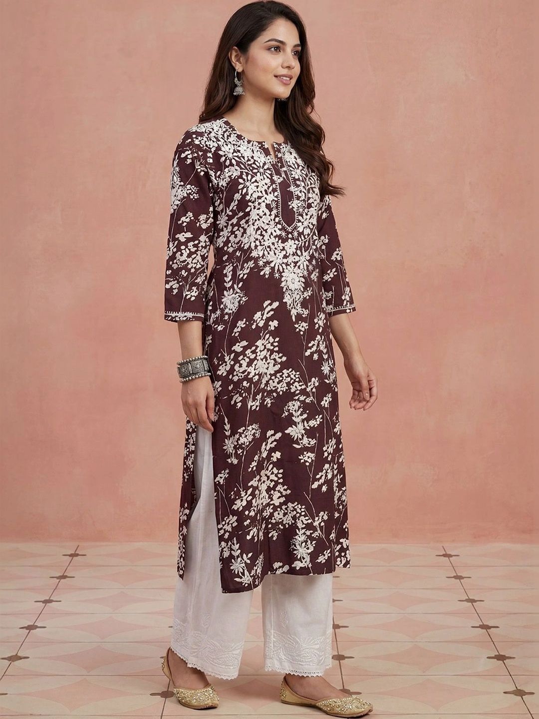 House of Chikankari Women Floral Embroidered Chikankari Kurta
