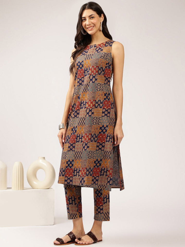 Anouk Navy Blue Floral Printed Pure Cotton Straight Kurta With Trousers
