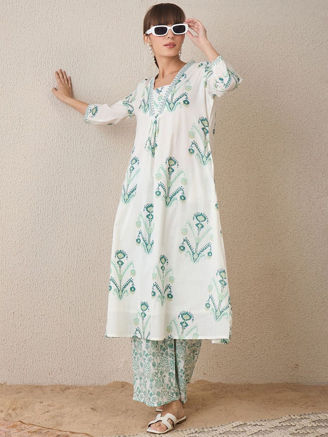Indo Era Women Floral Printed Regular Sequinned Pure Cotton Kurta with Palazzos