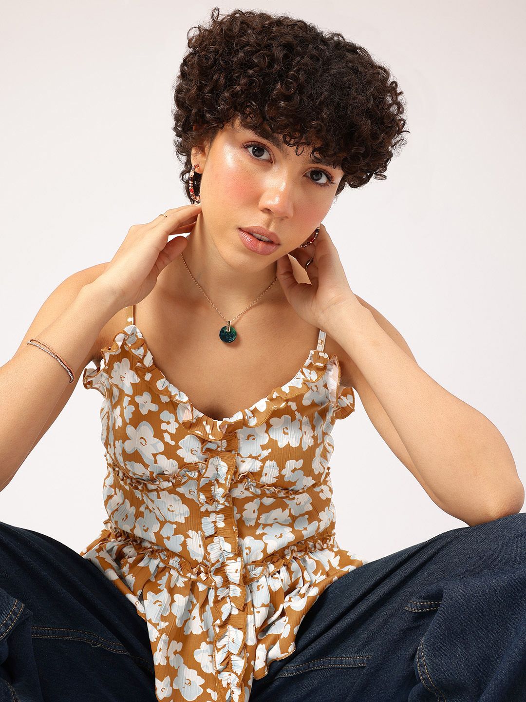 DressBerry Blooming Bold Strappy Floral Print Ruffled Top