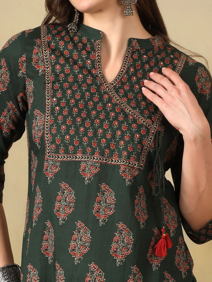 Mamicha Women Ethnic Motifs Printed Regular Mirror Work Pure Cotton Kurta with Trousers & With Dupatta