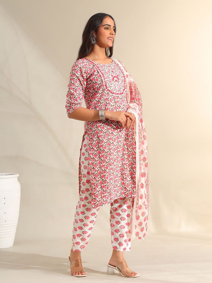 Mamicha Women Floral Printed Regular Mirror Work Pure Cotton Kurta with Trousers & With Dupatta