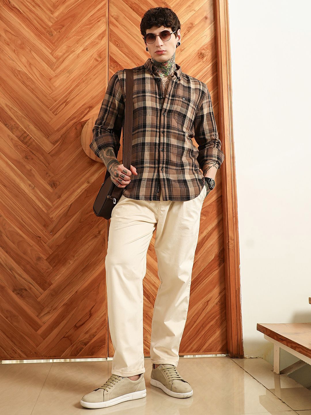 Campus Sutra Men Comfort Fit Checked Button-Down Collar Cotton Casual Shirt