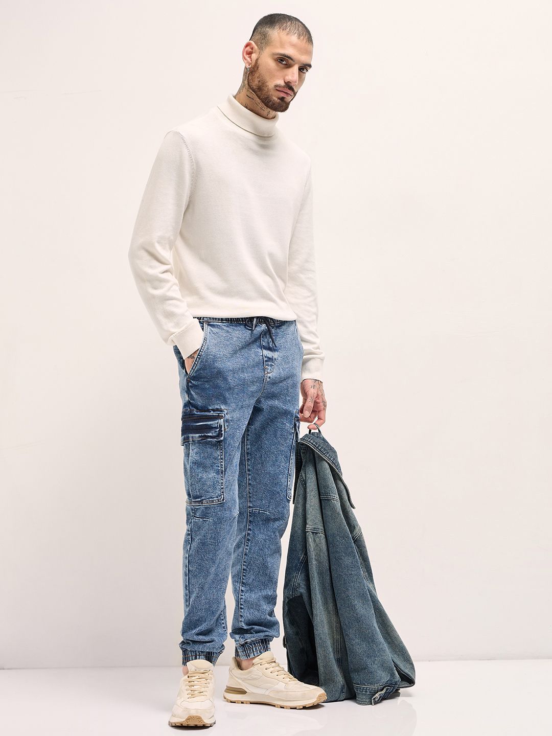 THE BEAR HOUSE Men Cotton Slim Fit Light Fade Stretchable Jeans