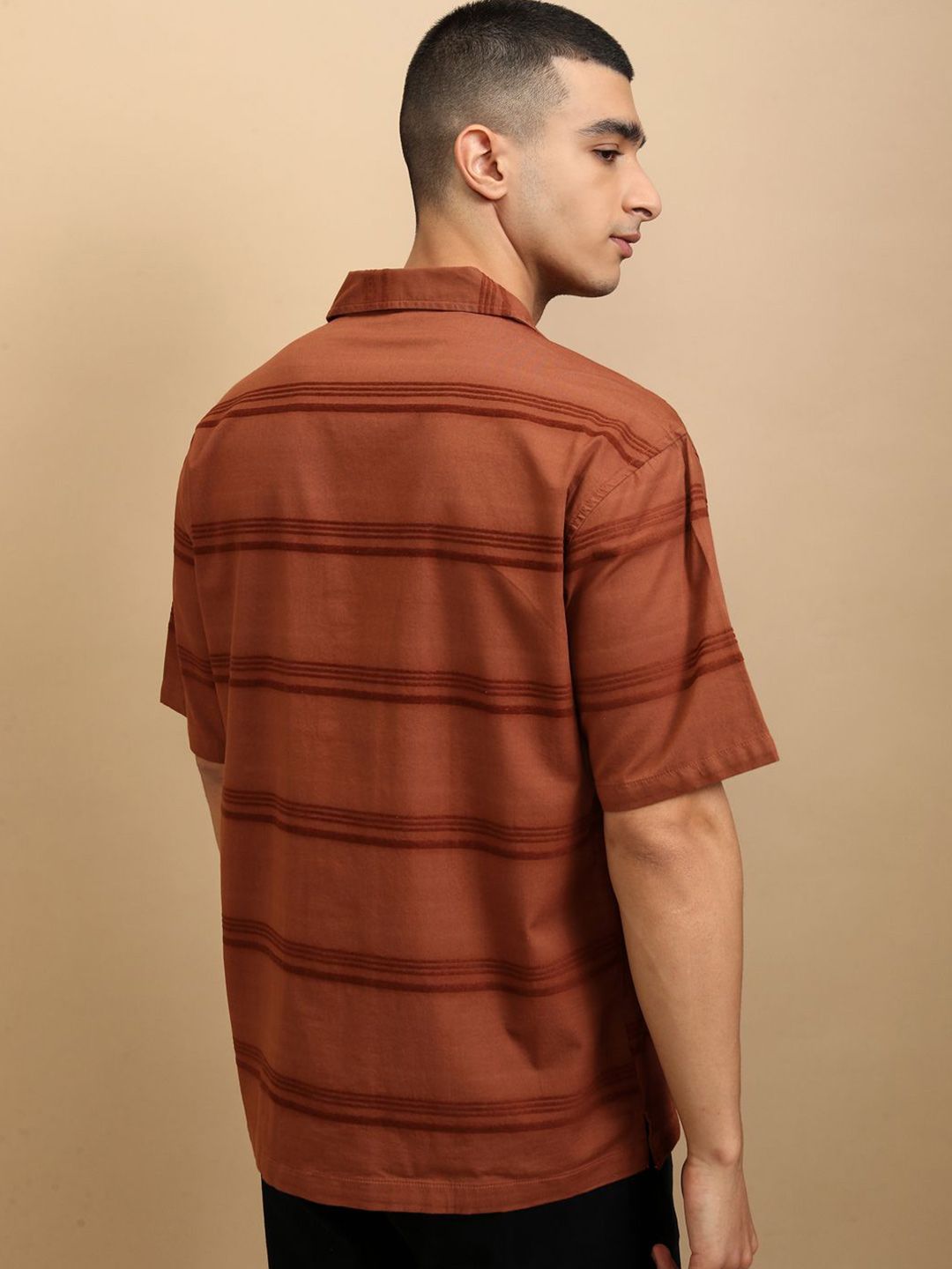 Highlander Men Chenille Yarn Dobby Textured Cuabn Collar Relaxed Shirt