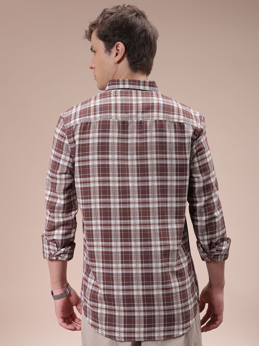 The Indian Garage Co Men Cutaway Collar Checked Cotton Slim Fit Casual Shirt