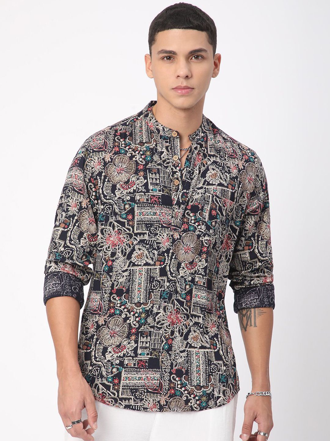 VASTRADO Quirky Foil Printed Band Collar Cotton Straight Short Kurta