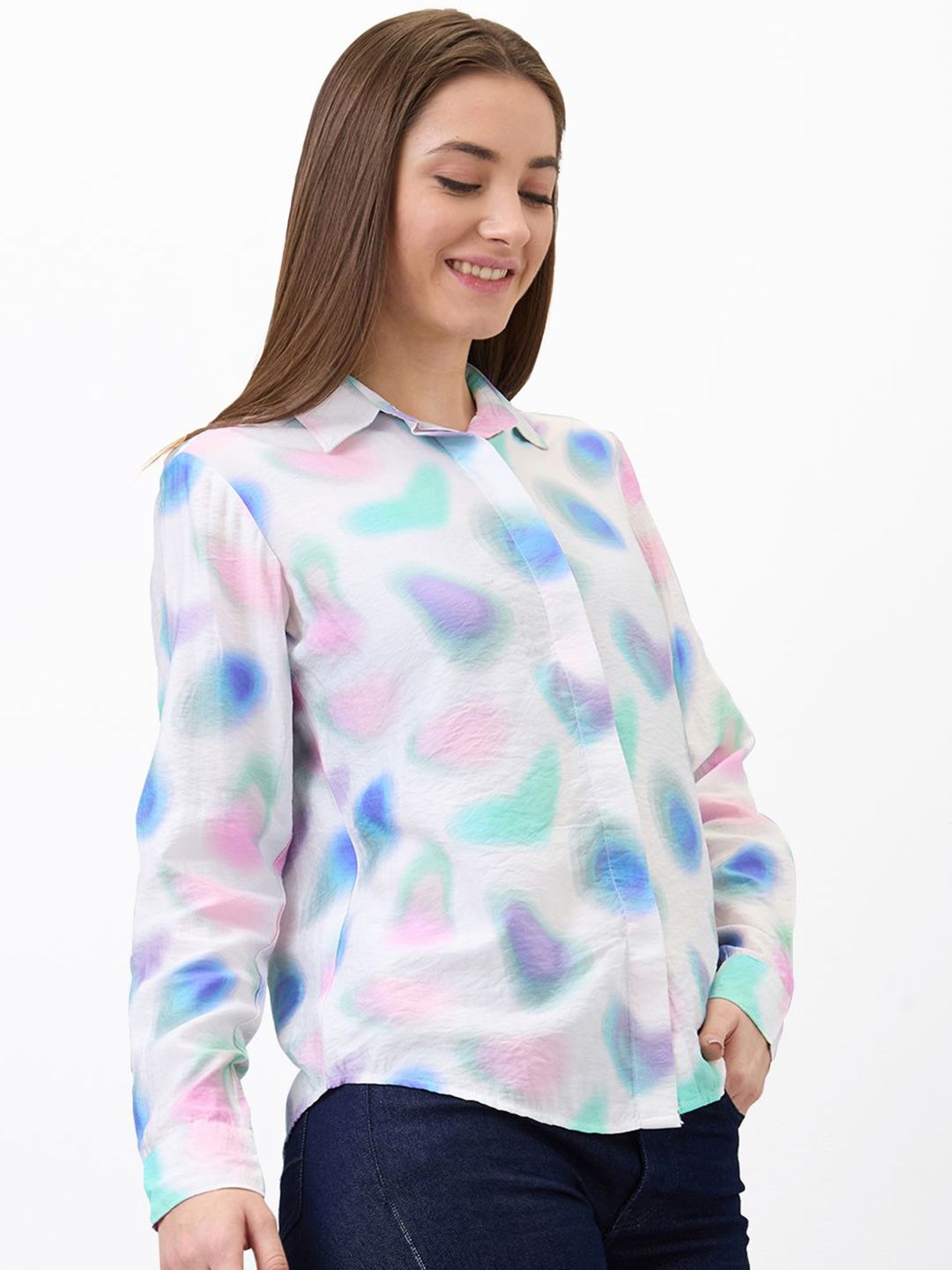 SPYKAR Women Spread Collar Abstract Printed Casual Shirt