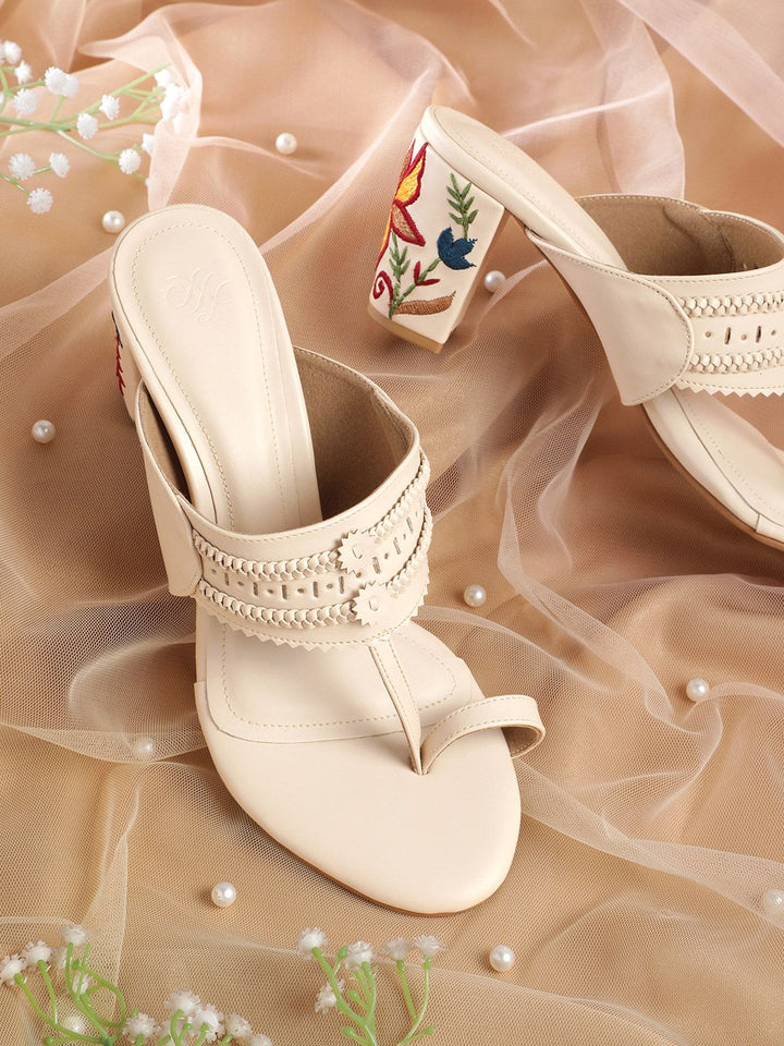 House of Pataudi Open Toe Woven Design Block Heels