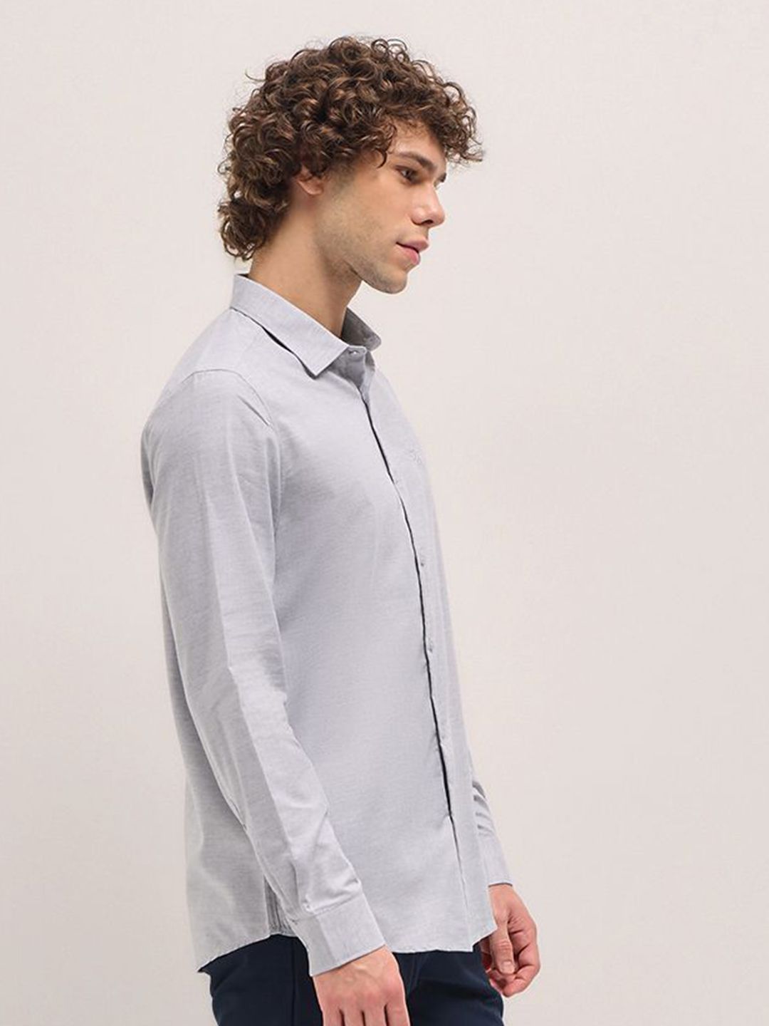 THE BEAR HOUSE Men Spread Collar Textured Solid Cotton Tailored Fit Formal Shirt