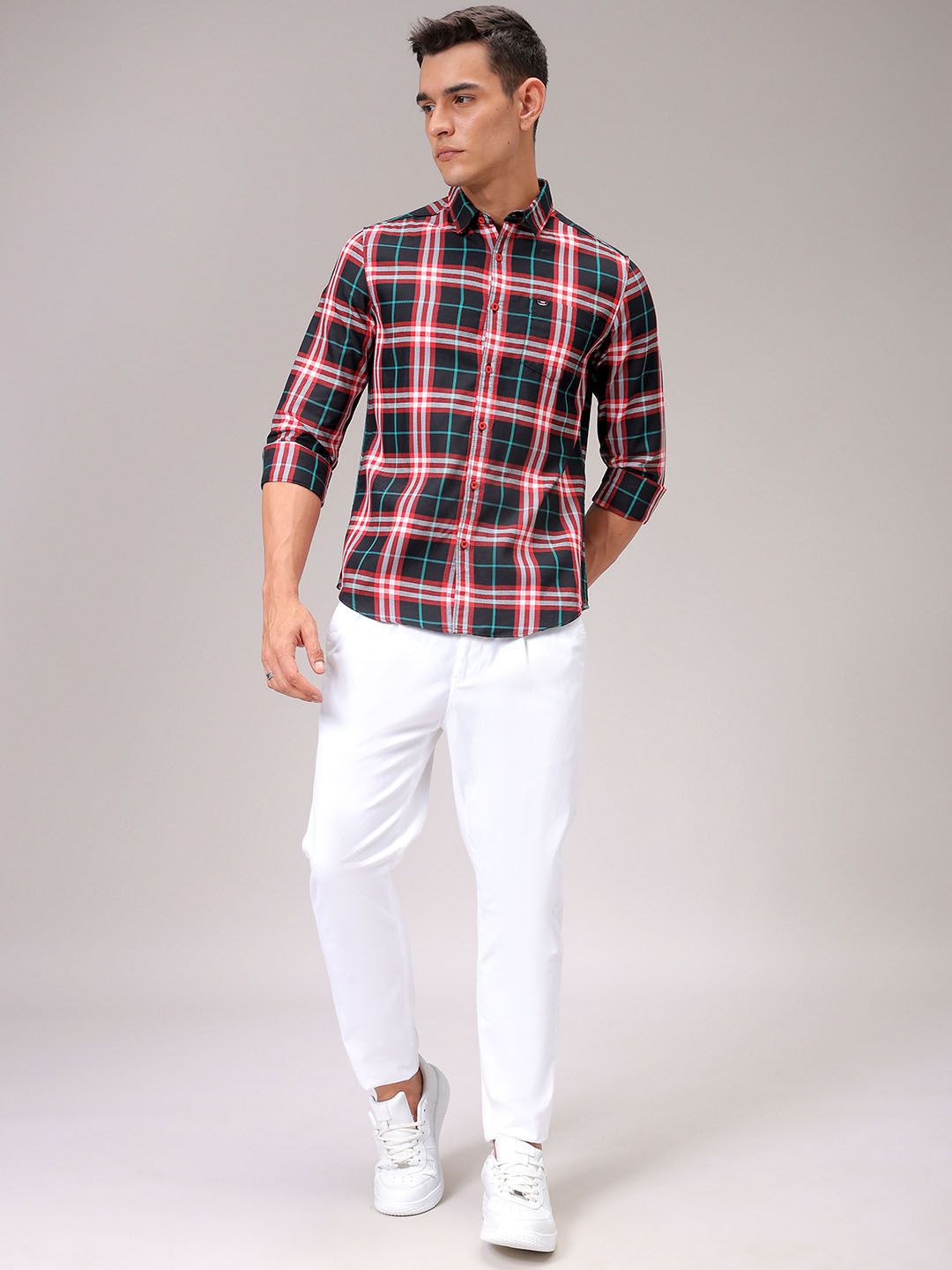 The Indian Garage Co Men Cutaway Collar Checked Cotton Slim Fit Casual Shirt