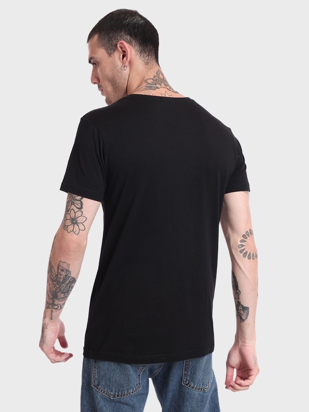 Bewakoof Men Black Pure Cotton T-shirt