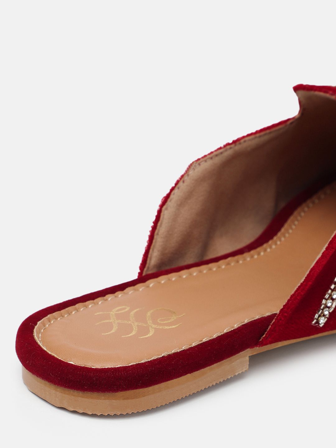 House of Pataudi Women Embellished Ethnic Mules Flats
