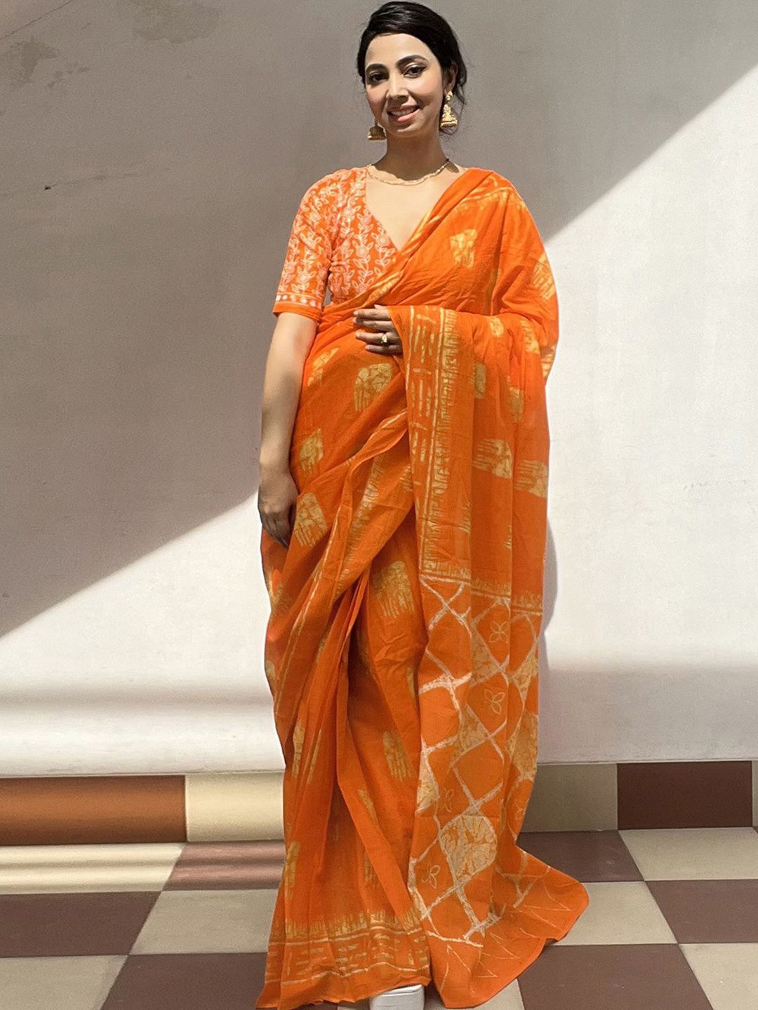 Saree mall Ready to Wear Printed Abstract Block Print Sarees