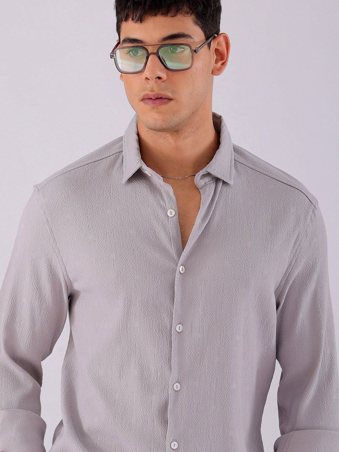 The Indian Garage Co Men Slim Fit Textured Jacquard Resortwear Shirt