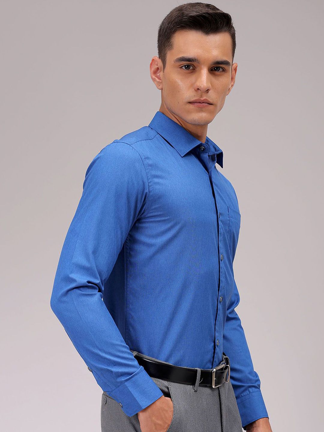 The Indian Garage Co. X Luxe Men Cutaway Collar Solid Slim Fit Formal Shirt