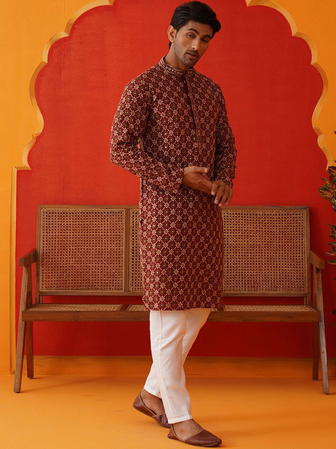 Jompers Men Ethnic Motifs Embroidered Regular Sequinned Kurta with Pyjamas