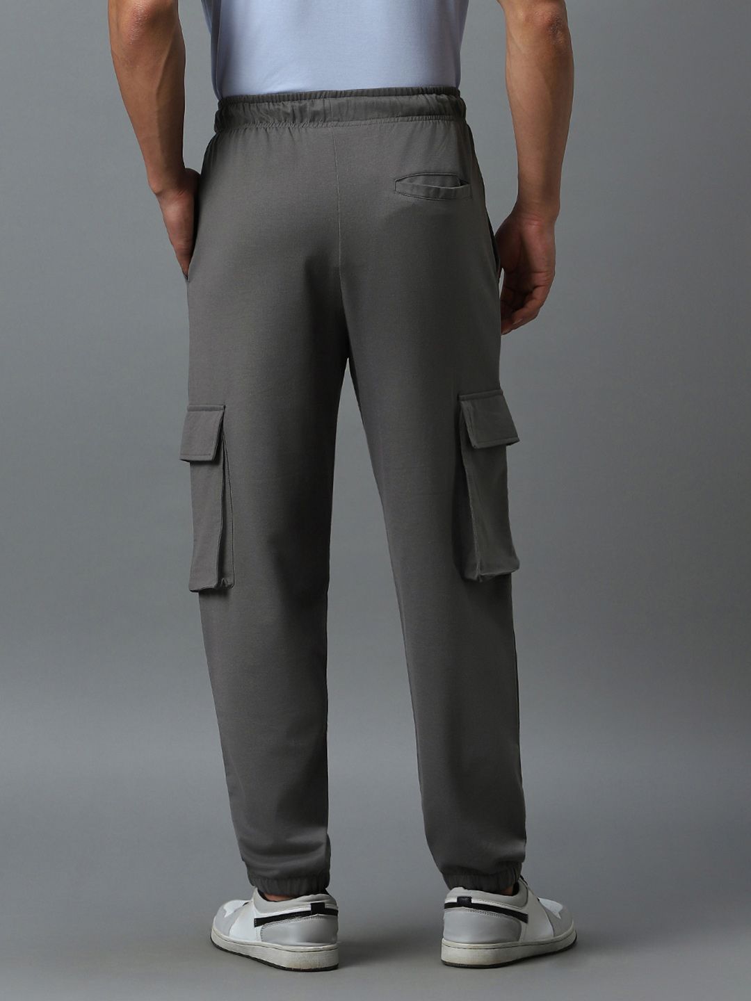 Bewakoof Air 1.0 Men Mid Rise Oversized Cotton Cargo Joggers