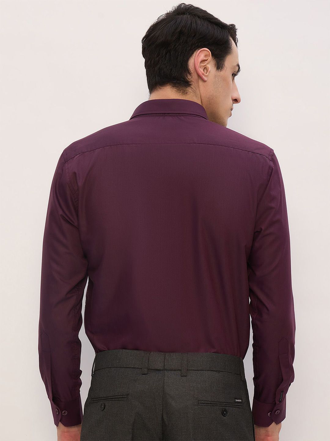 DENNISON Men Smart Slim Fit Solid Spread Collar Cotton Formal Shirt