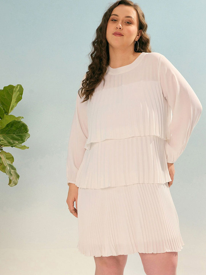 Sassafras Wanita Georgette Leher Bulat Fit & Flare Dress