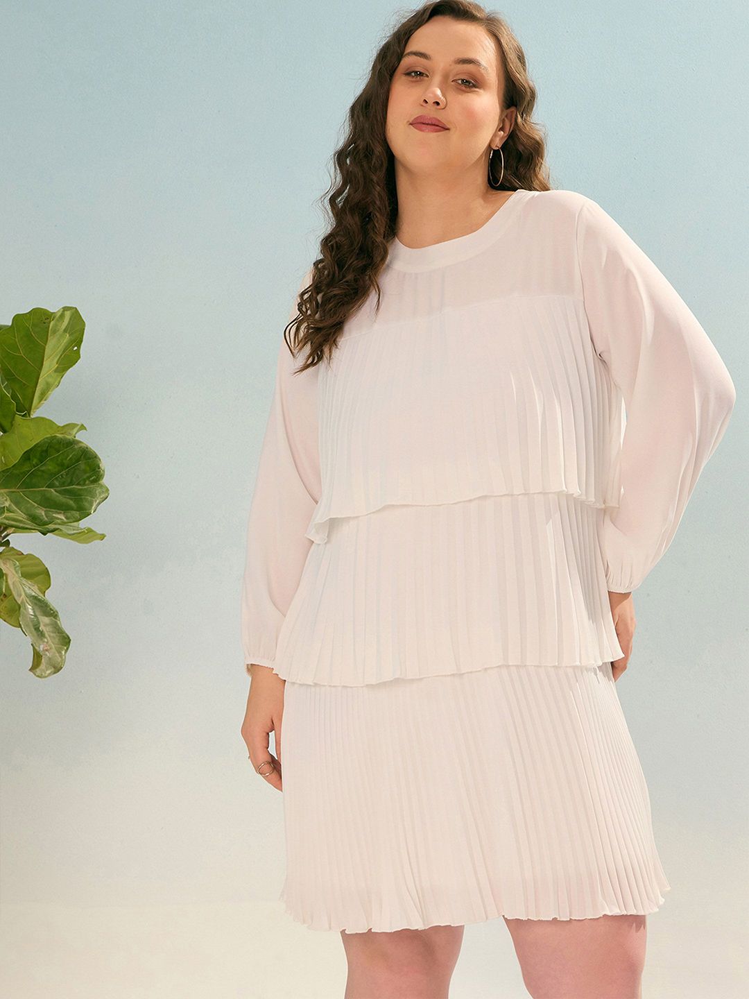 Sassafras Wanita Georgette Leher Bulat Fit & Flare Dress