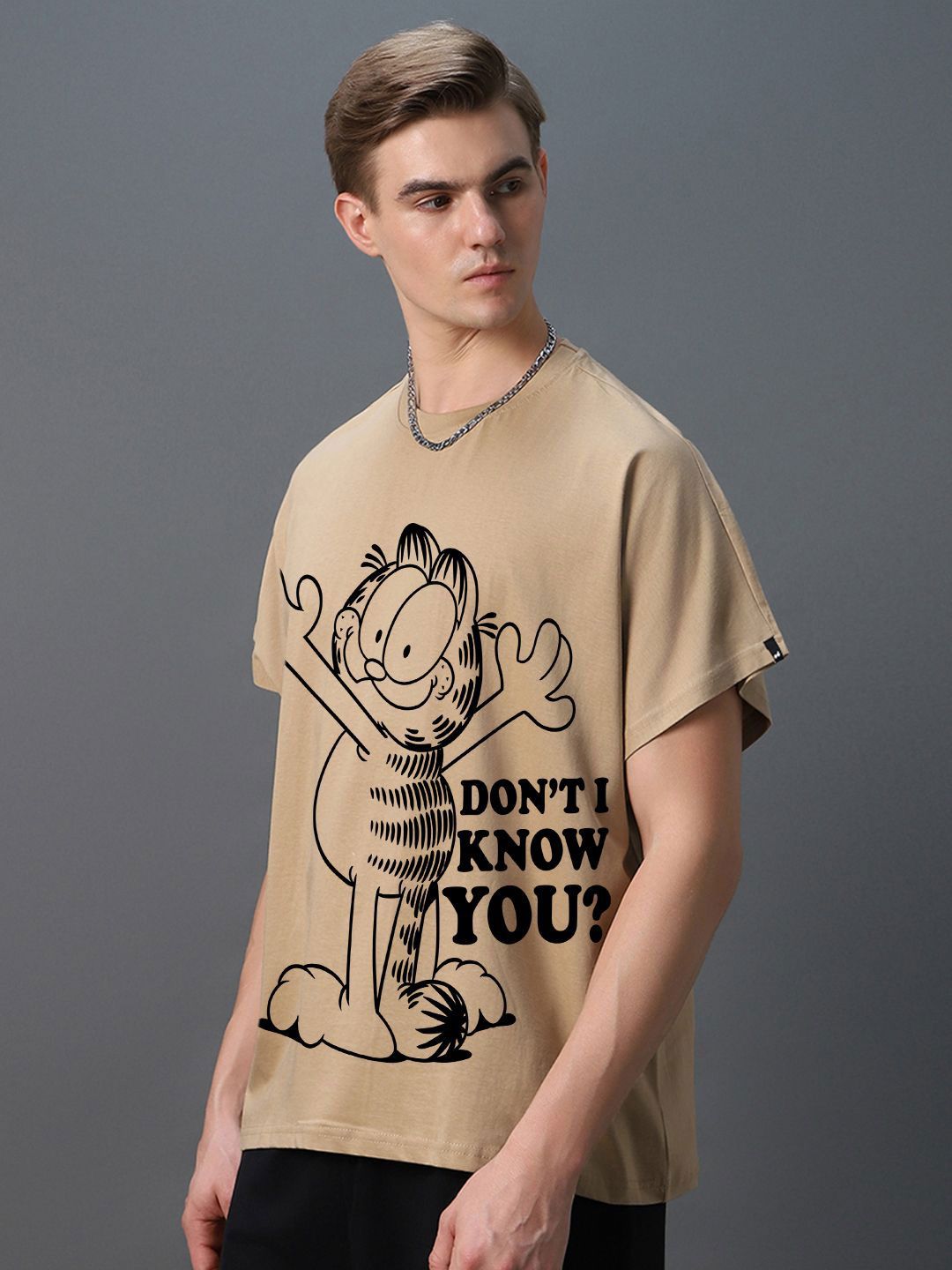 Bewakoof Men Garfield Graphic Printed Round Neck Cotton Oversized T-shirt