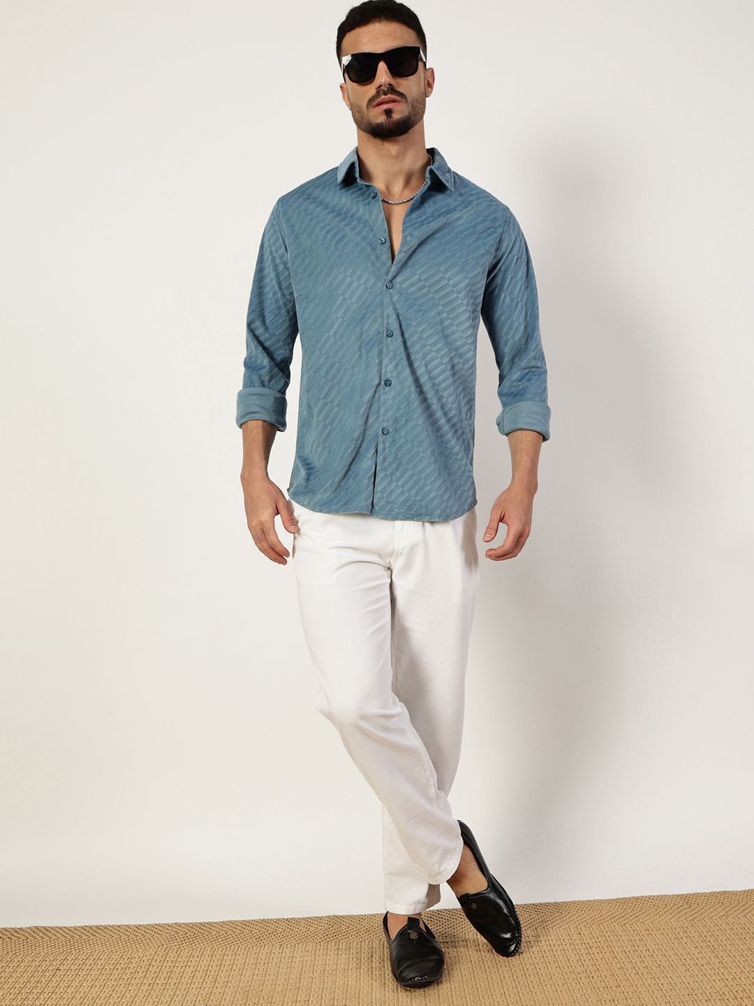 Thomas Scott Men Premium Spread Collar Textured Slim Fit Casual Shirt