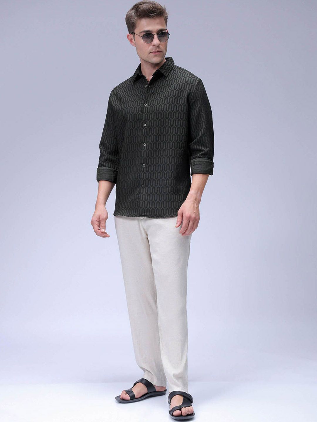The Indian Garage Co Men Regular Fit Textured Jacquard Resortwear Shirt