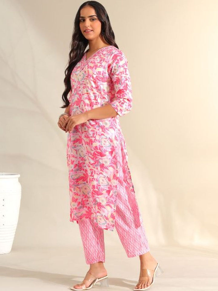 Mamicha Women Floral Printed Regular Pure Cotton Kurta with Trousers & With Dupatta