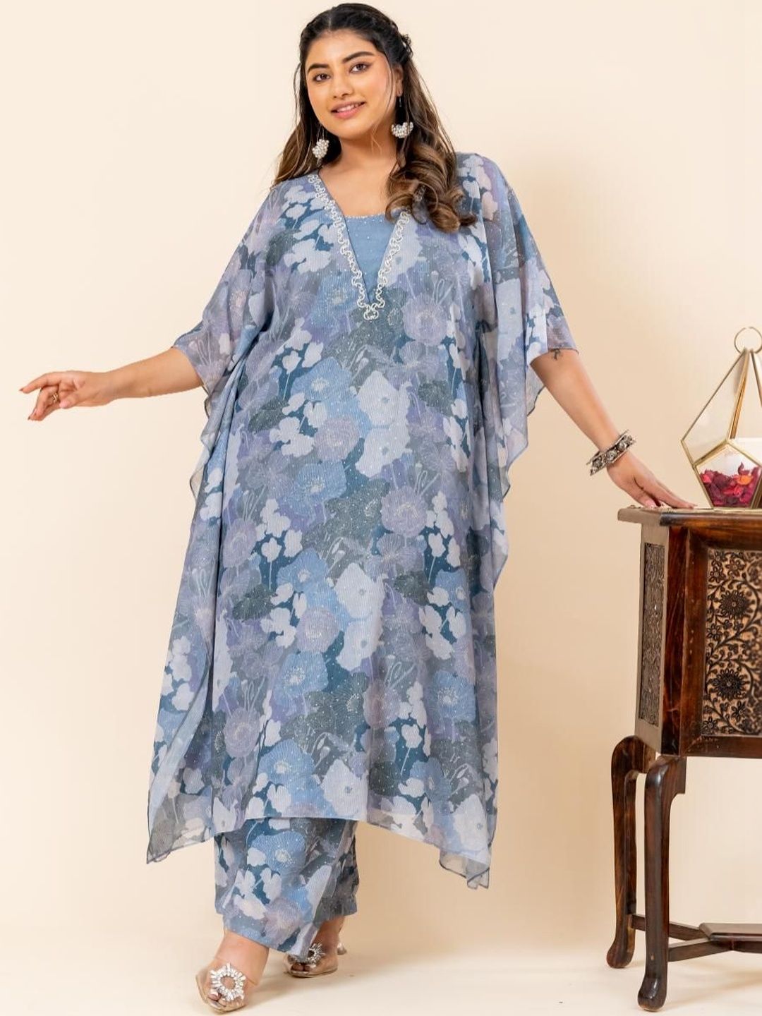 Set Kaftan & Seluar Co-Ords Bercetak Mamicha V-Neck