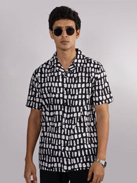 Baju Kasual Kapas Kolar Cuba Eszett Bercetak Abstrak