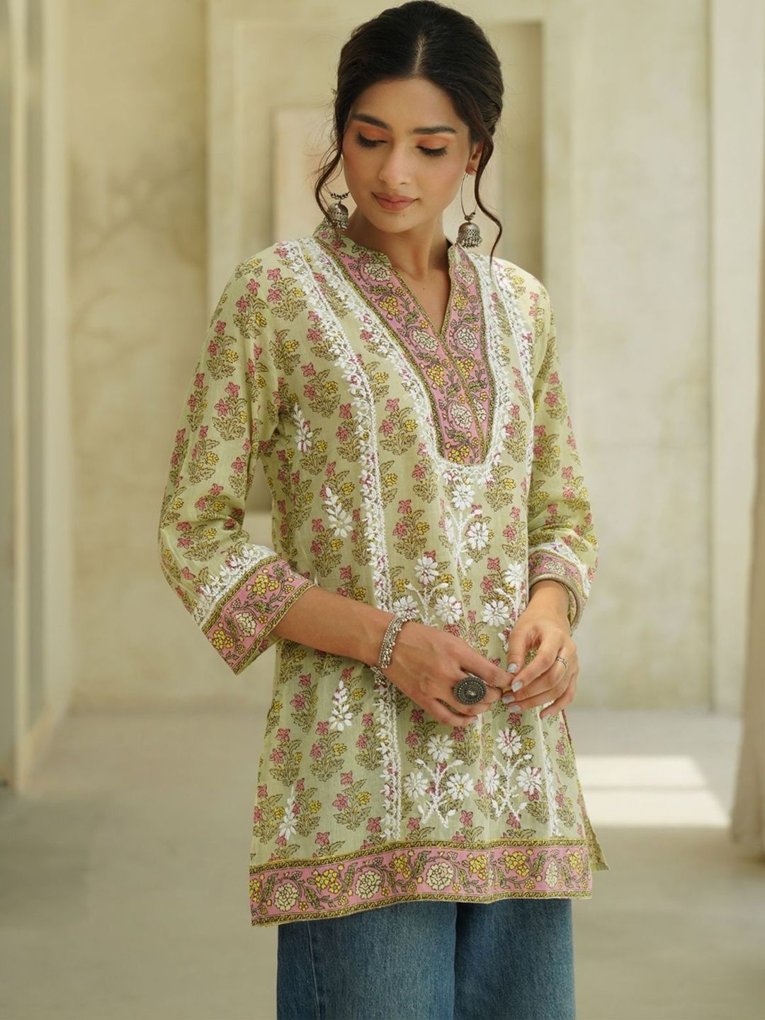 House of Chikankari Women Floral Printed Thread Work Indie Prints Kurta