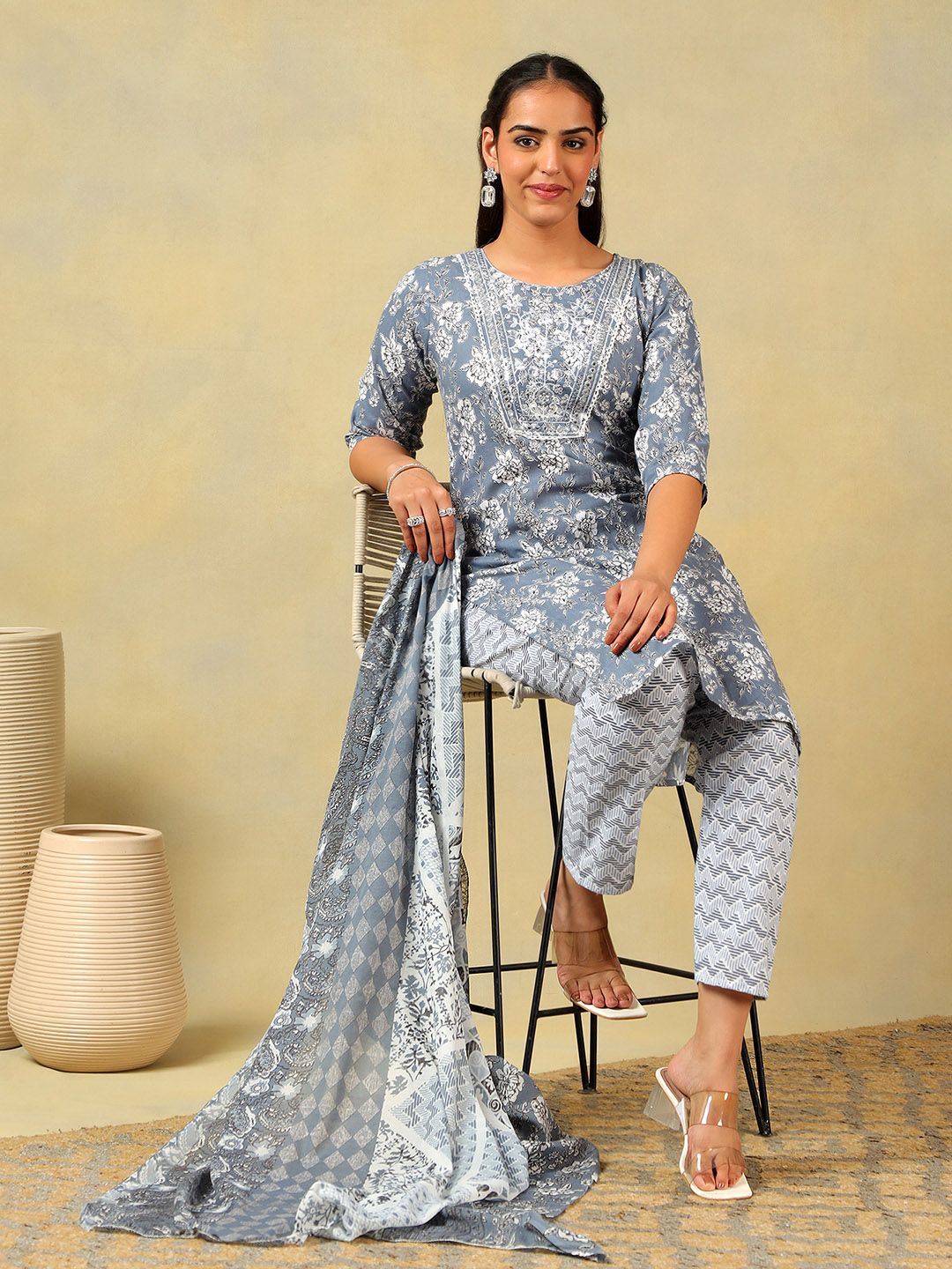 Mamicha Women Floral Printed Regular Mirror Work Pure Cotton Kurta with Trousers & With Dupatta