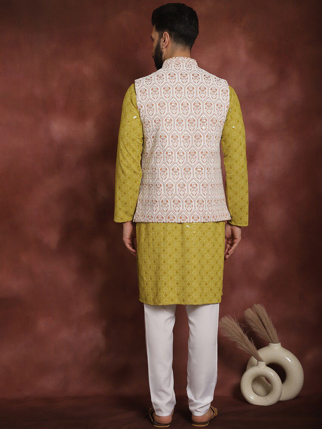 Anouk Mandarin Collar Geometic Embroidered Kurta With Churidar & Nehru Jacket