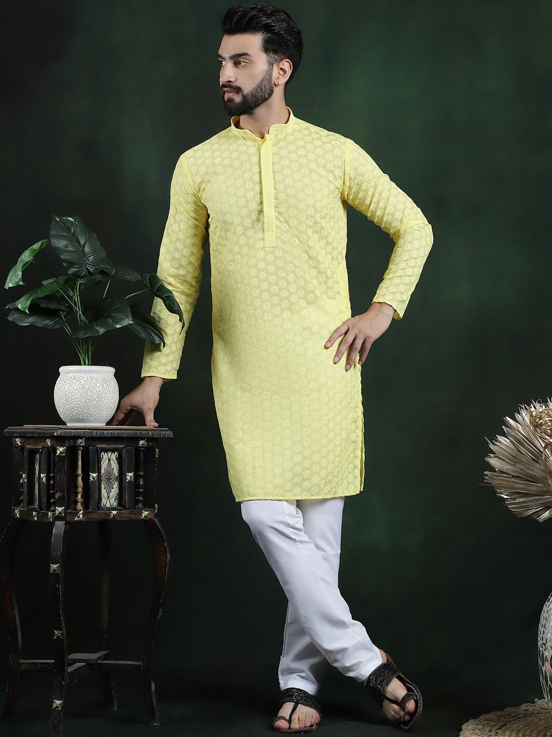 Anouk Ethnic Motifs Embroidered Regular Thread Work Pure Cotton Straight Kurta Set