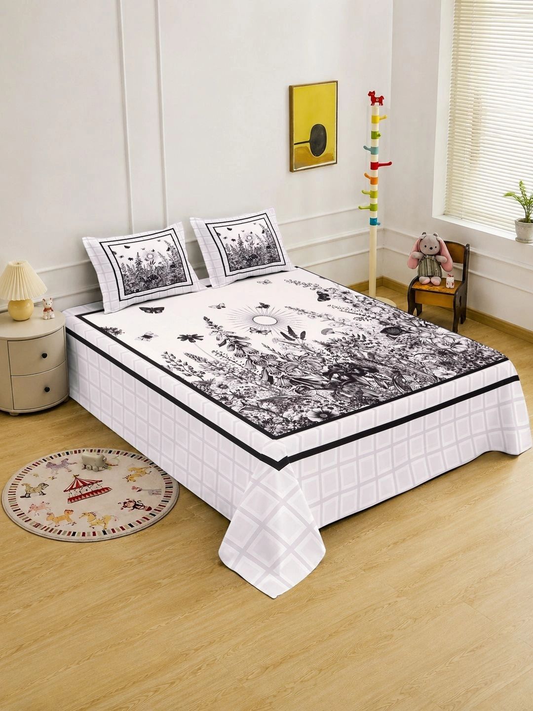 Myntra Elegant Homes White & Black Floral 400 TC King Bedsheet with 2 Pillow Covers