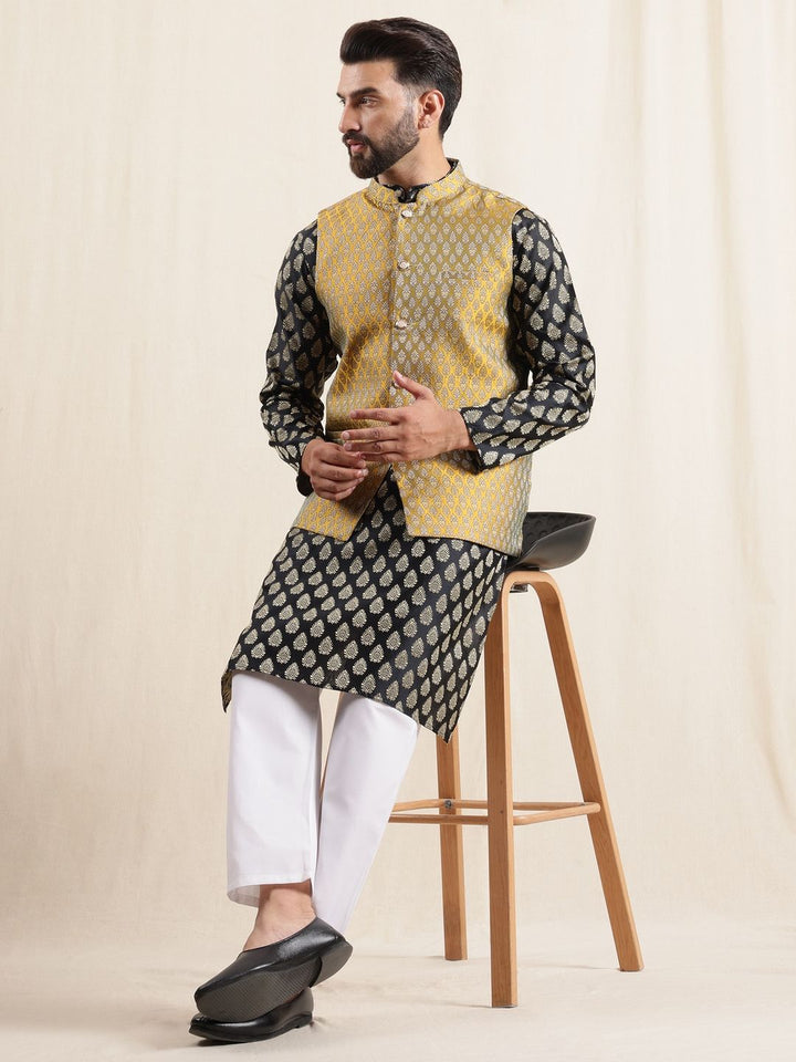Anouk Men Floral Printed Kurta with Pyjamas & Nehru Jacket
