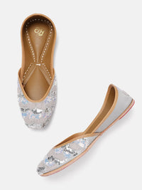 House of Pataudi Women Ethnic Embellished Mojaris