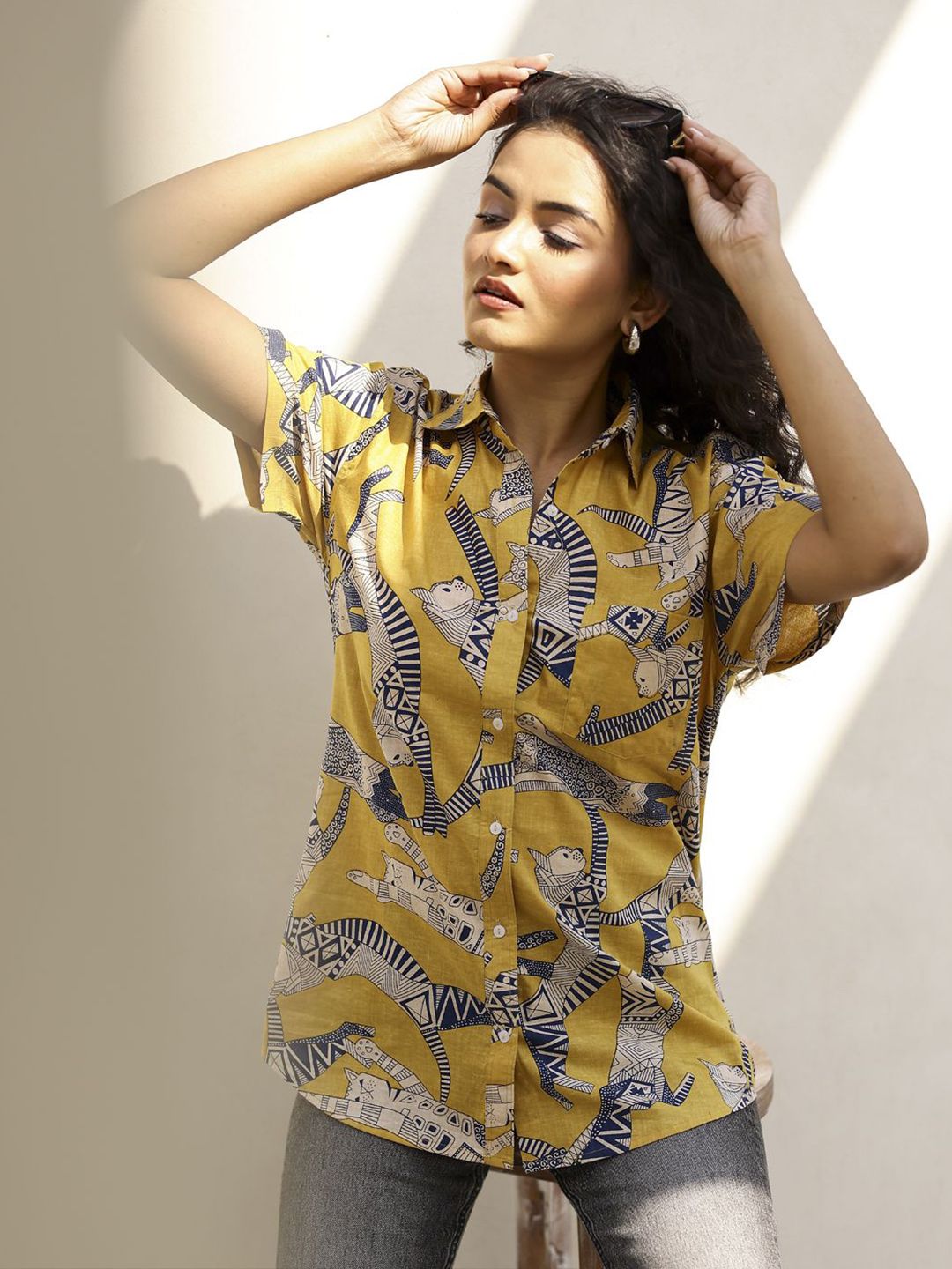 Sanskrutihomes Wanita Abstrak Bercetak Baju Kasual