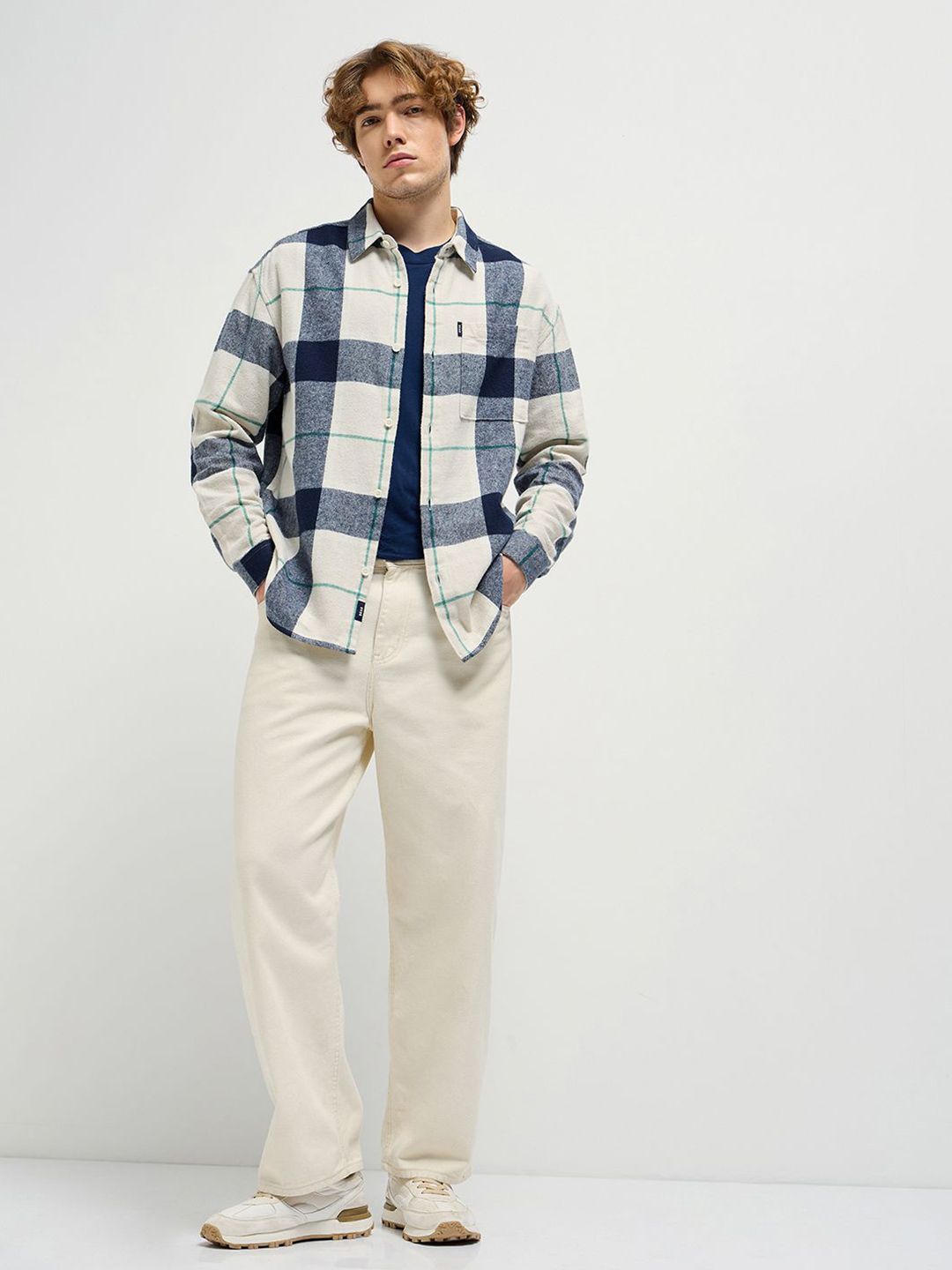 THE BEAR HOUSE Men Spread Collar Tartan Checked Cotton Relaxed Fit Casual Shirt