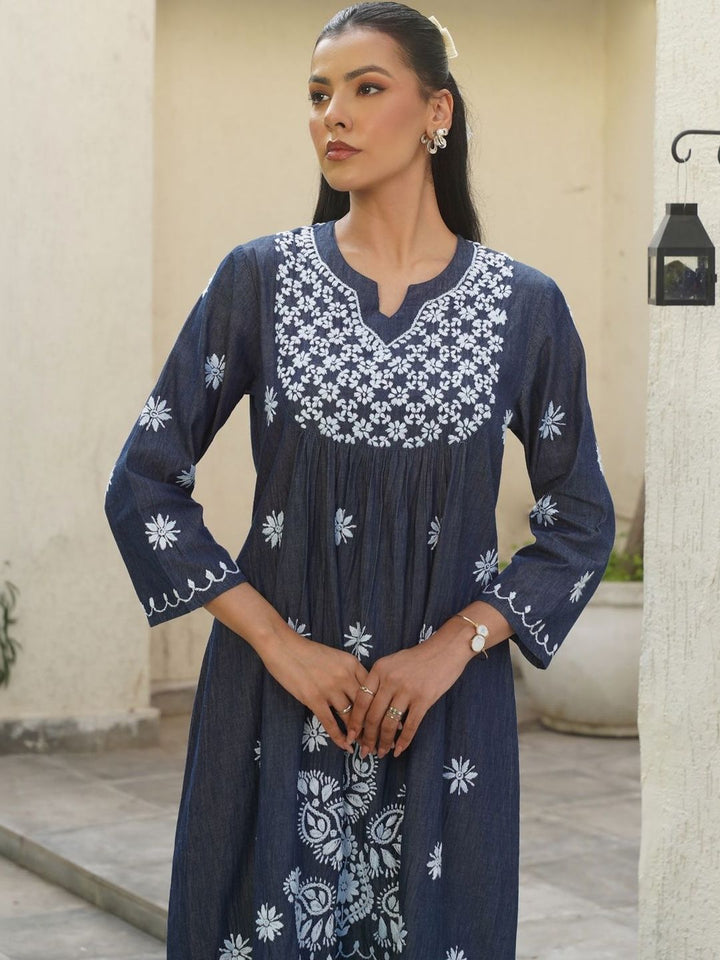 House of Chikankari Chikankari Pepejal A-line Pakaian Panjang Wanita-Gaun Biru Tua