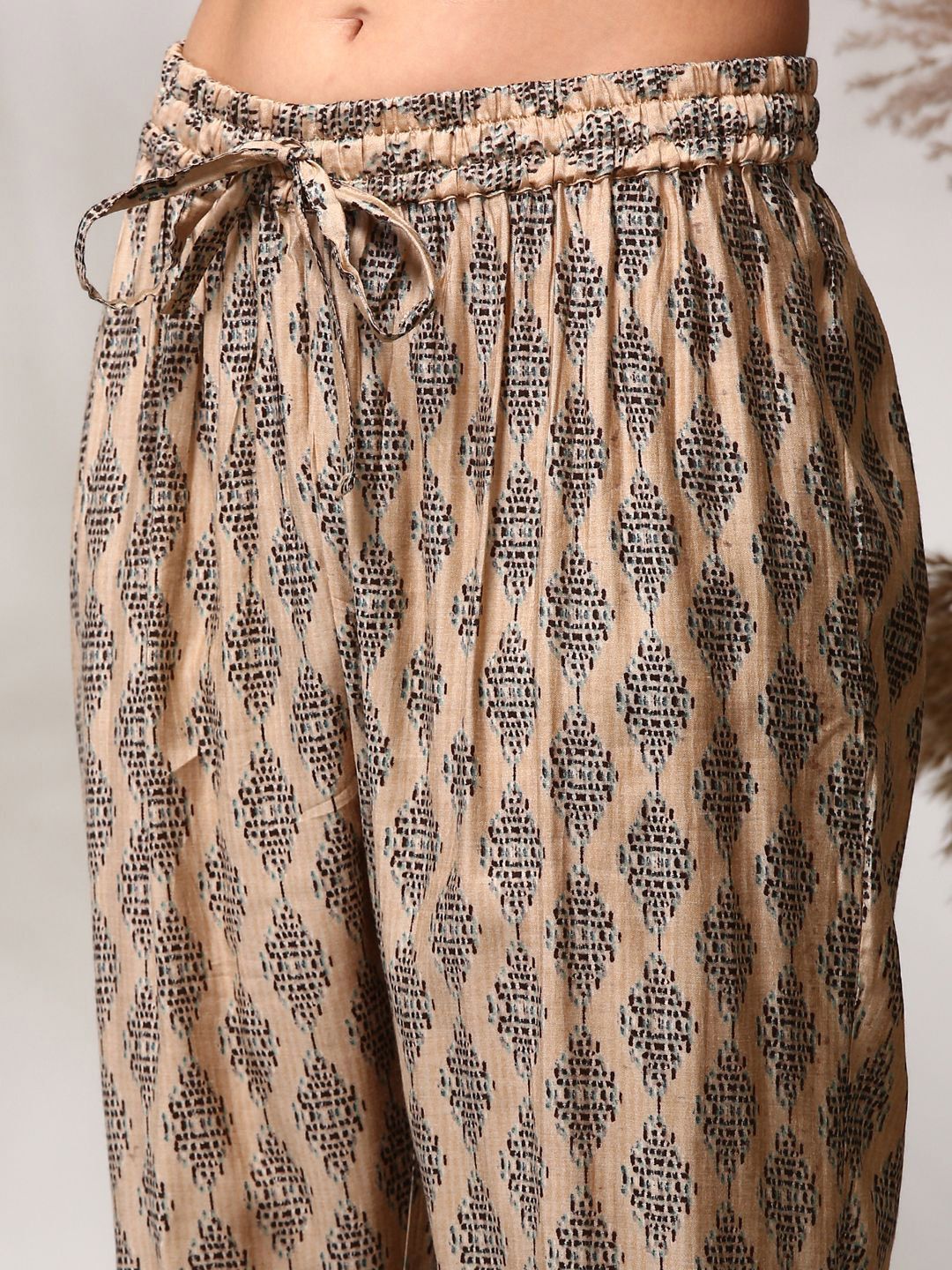 Anouk Floral Printed Regular Straight Kurta with Trousers & Dupatta