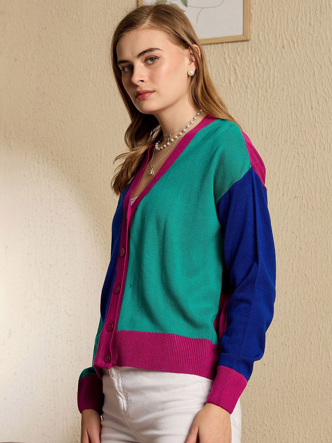 Berrylush Women Colourblocked Cardigan