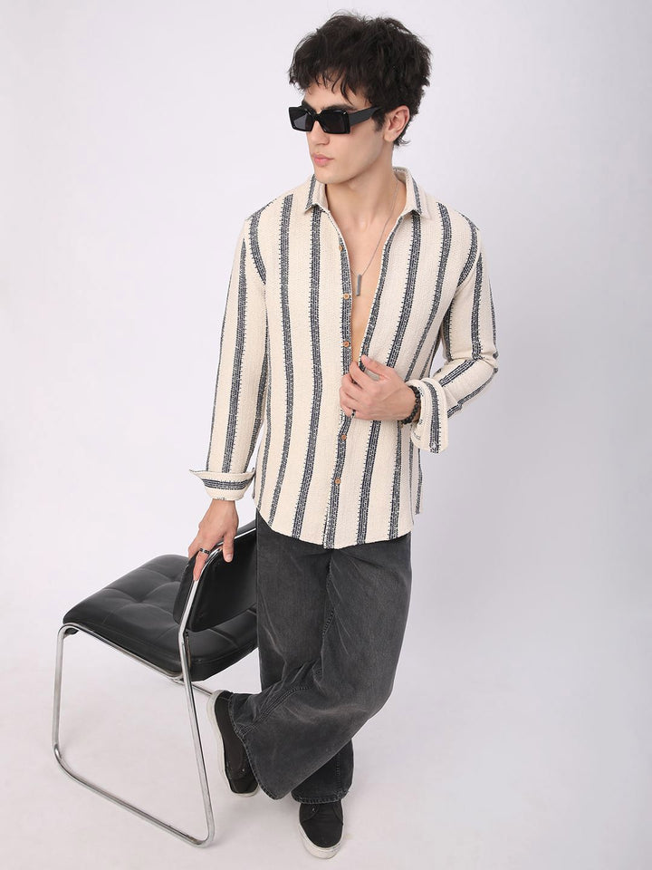VASTRADO Men Classic Slim Fit Cutaway Collar Vertical Striped Cotton Casual Shirt