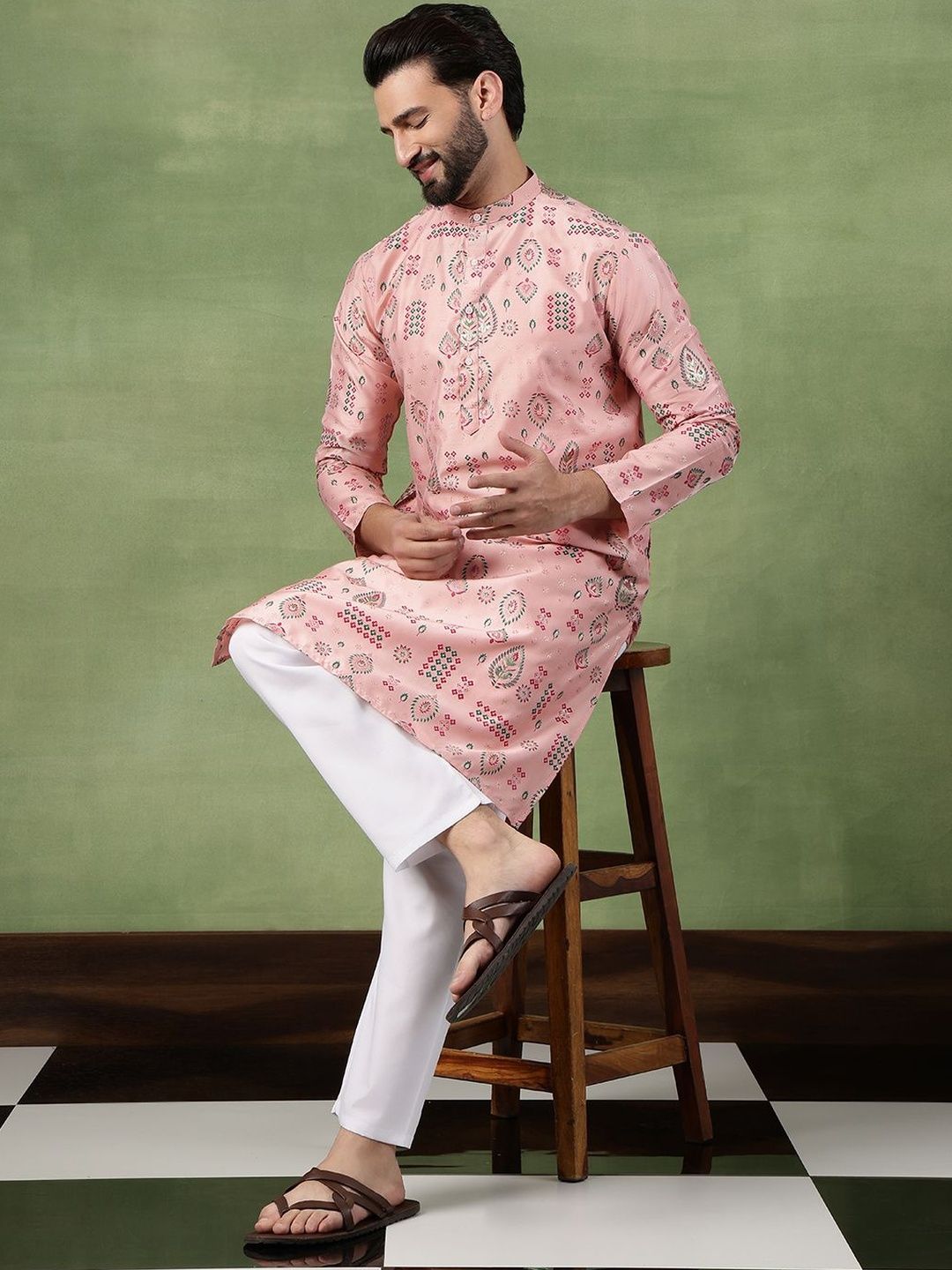 SOJANYA Men Bandhani Printed Kurta