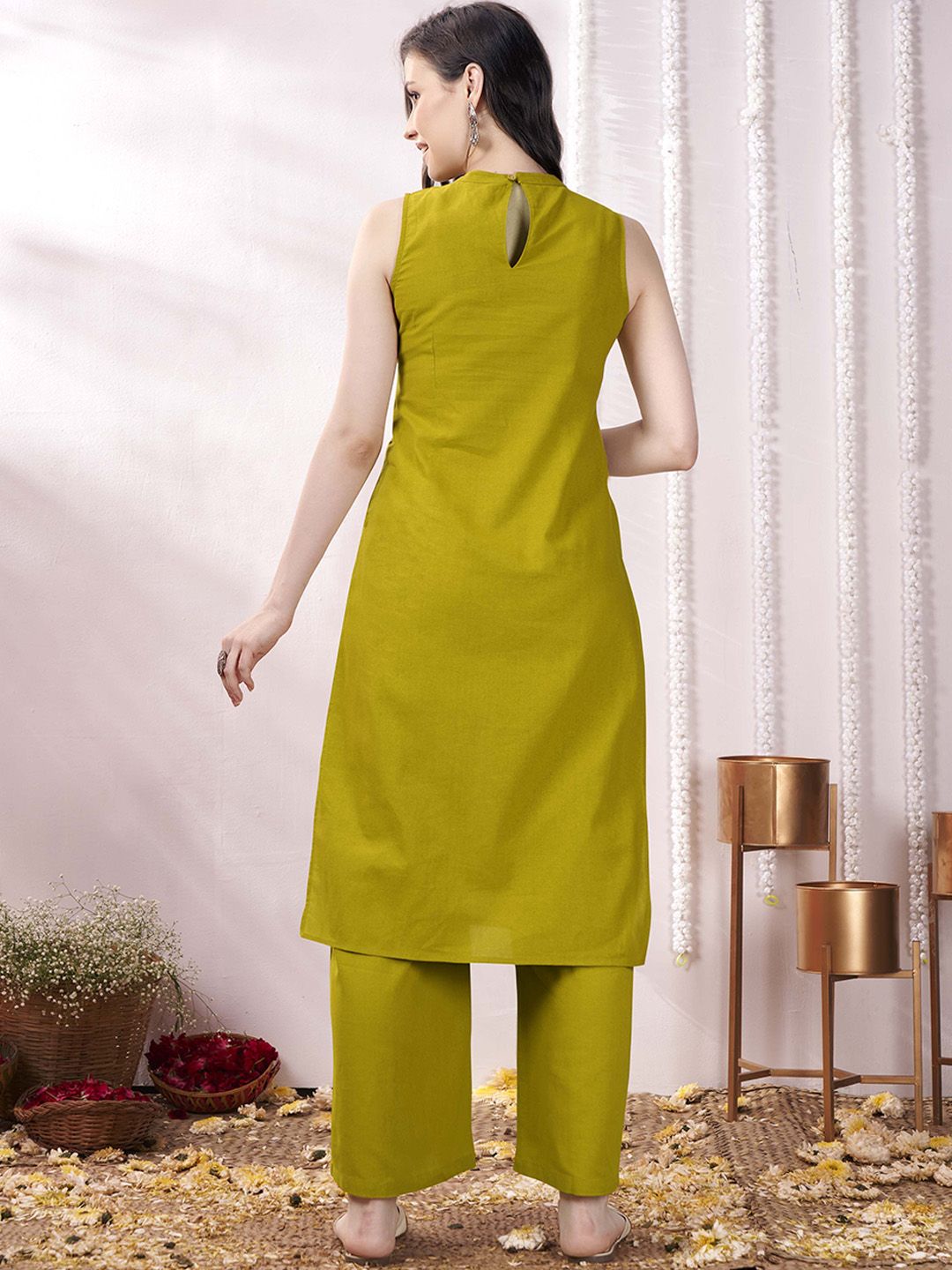 Anouk Pure Cotton Sleeveless Kurta & Trouser