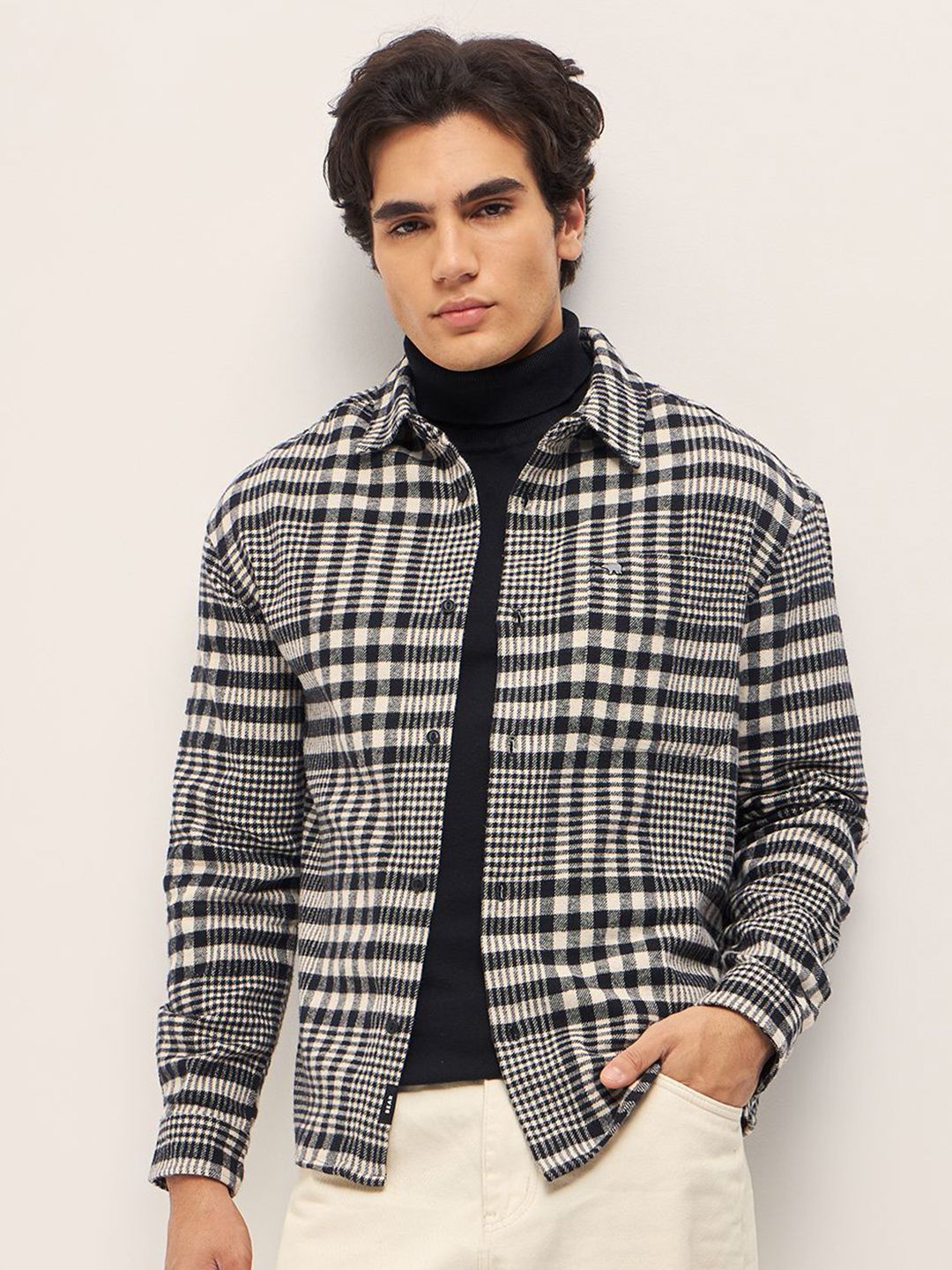 THE BEAR HOUSE Men Spread Collar Tartan Checked Cotton Relaxed Fit Casual Shirt